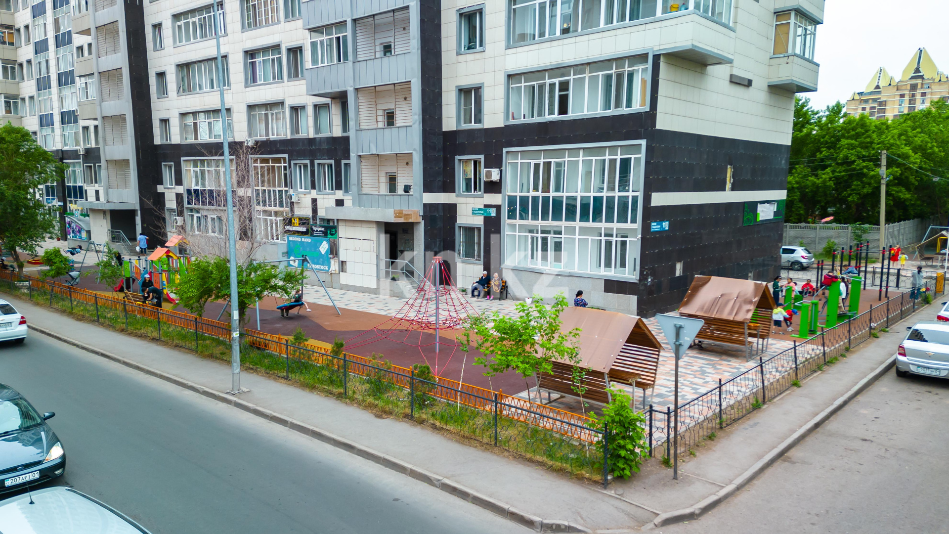 Продажа 2-комнатной квартиры, 70.2 м², ул. Габдуллина в Астане - фото 18