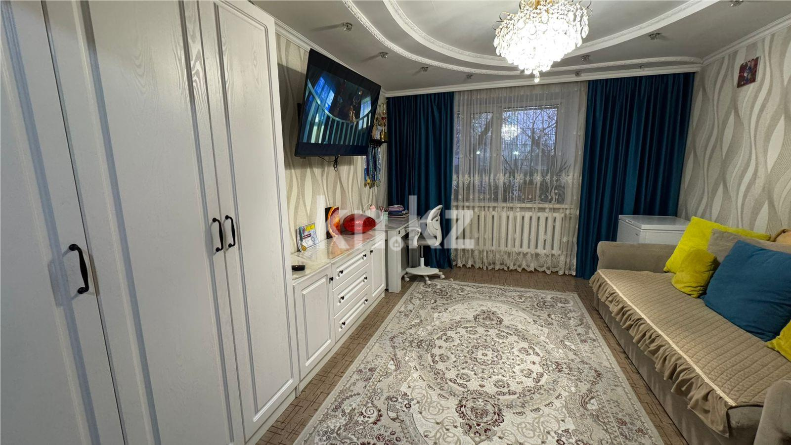 Продажа 2-комнатной квартиры, 48 м² - Продажа двухкомнатных квартир в Караганде - страница 2 фото 1 из 9