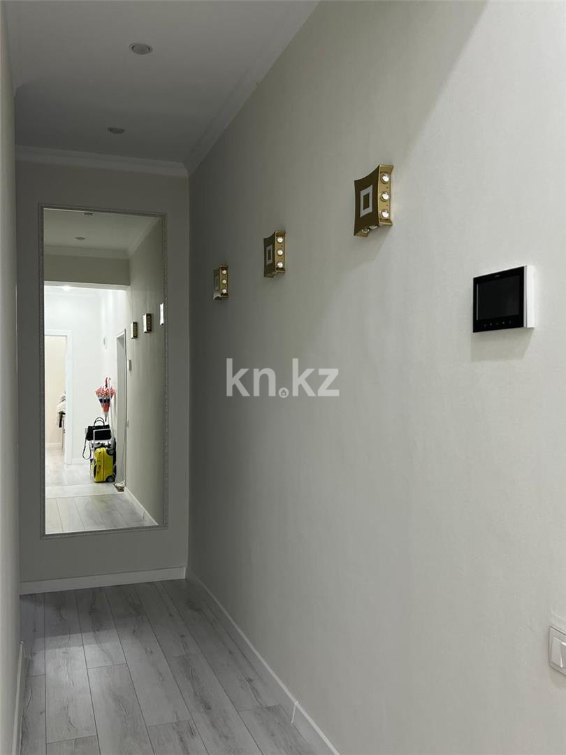 Продажа 3-комнатной квартиры, 95 м², ул. Муканова, дом  1/9 - Продажа  трехкомнатных квартир в Караганде с фото фото 9 из 15