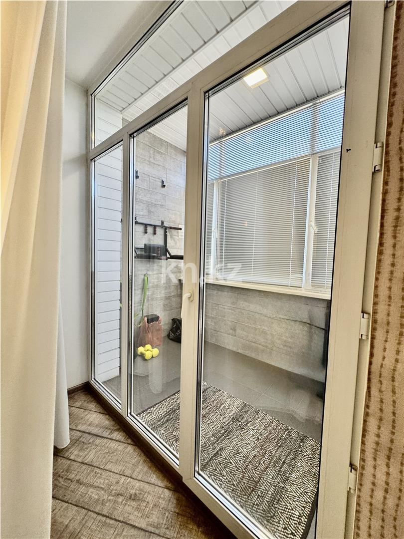 Продажа 3-комнатной квартиры, 160 м², ул. Аманжолова, дом  41 - Продажа  трехкомнатных квартир в Караганде с фото фото 22 из 52