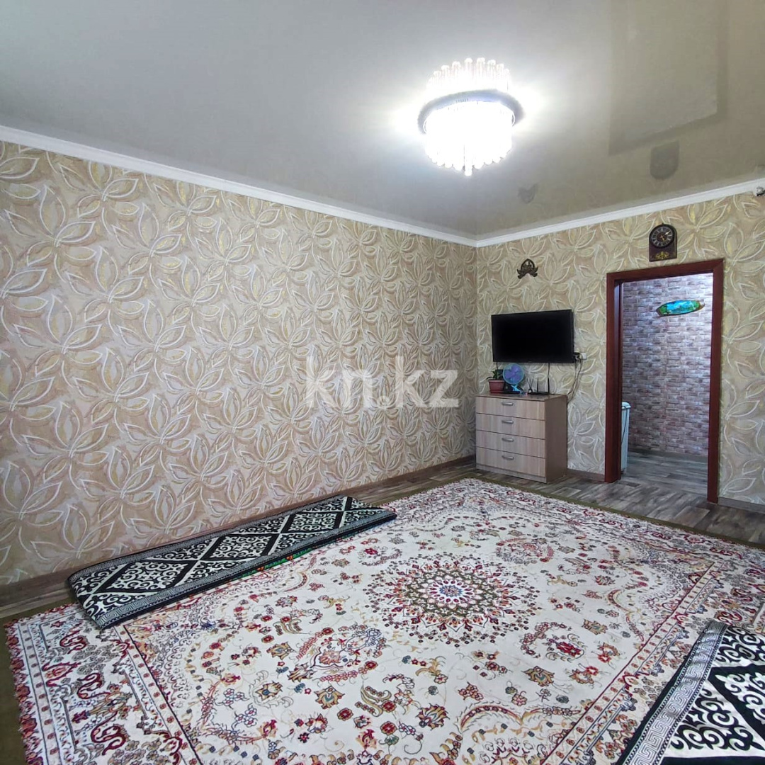 Продажа 2-комнатной квартиры, 50 м², ул. Молдагуловой - Продажа земельных участков в Уральске фото 1 из 8