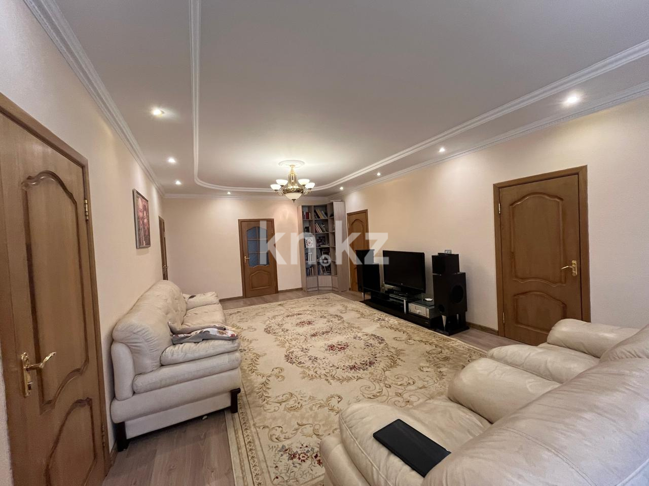 Продажа 7-комнатного дома, 470 м², ул. Университетская - Продажа домов, коттеджей в Караганде фото 8 из 25