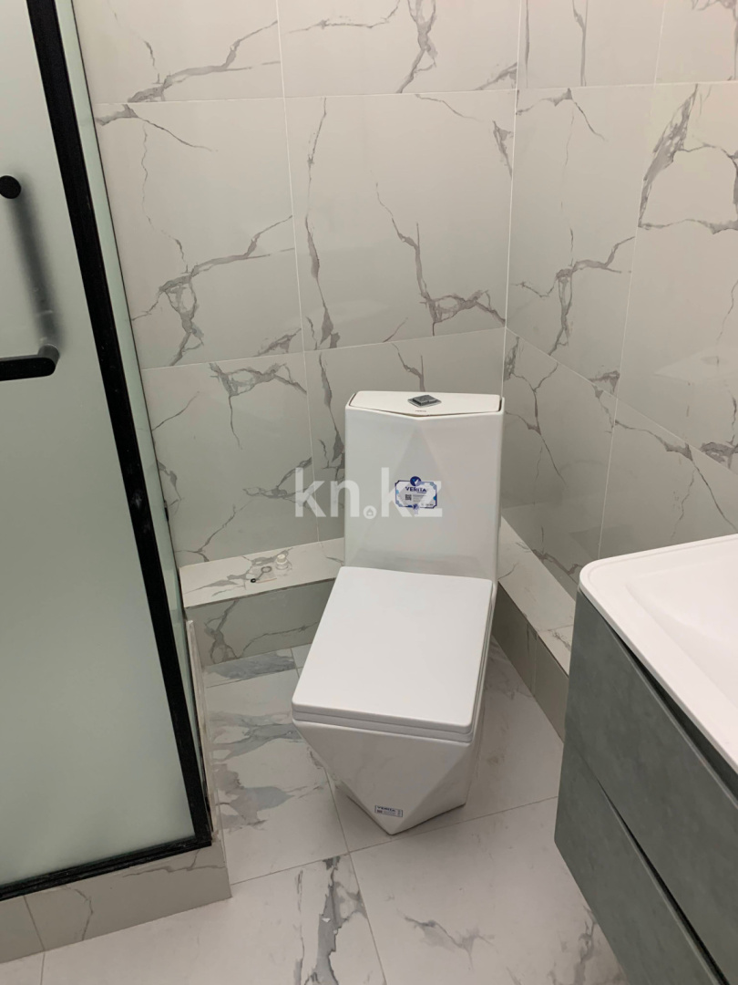 Продажа 1-комнатной квартиры, 50 м², ул. Толеметова, дом  64 - Продажа квартир в Шымкенте фото 19 из 32