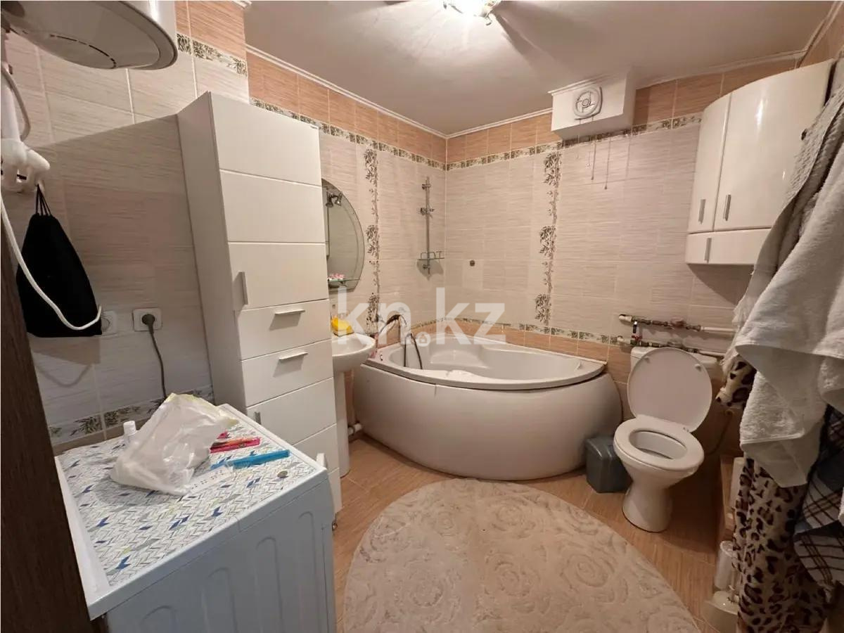 Продажа 3-комнатной квартиры, 50 м², пр. Бухар-жырау, дом  75/2 - Продажа  трехкомнатных квартир в Караганде с фото фото 4 из 4