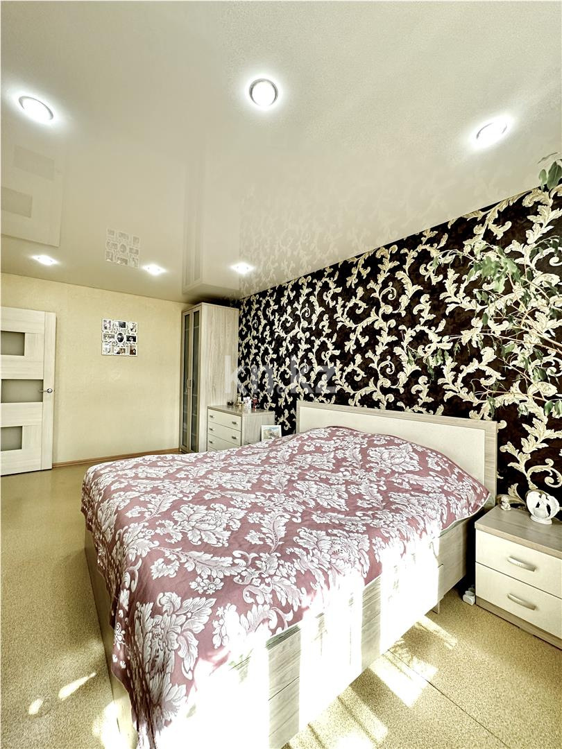 Продажа 3-комнатной квартиры, 62 м², ул. Вагонная - Продажа  трехкомнатных квартир в Караганде фото 2 из 20