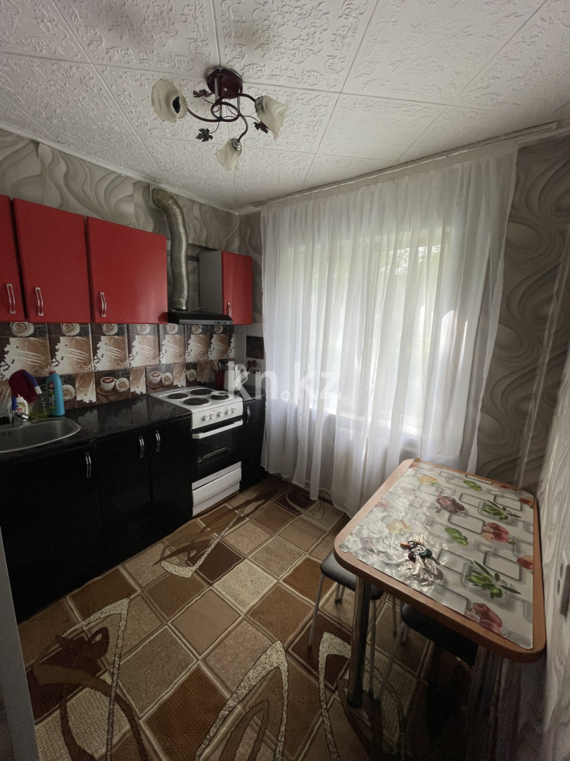 Продажа 3-комнатной квартиры, 63 м², ул. Битибаева, дом  4а - Продажа квартир в Усть-Каменогорске фото 1 из 16