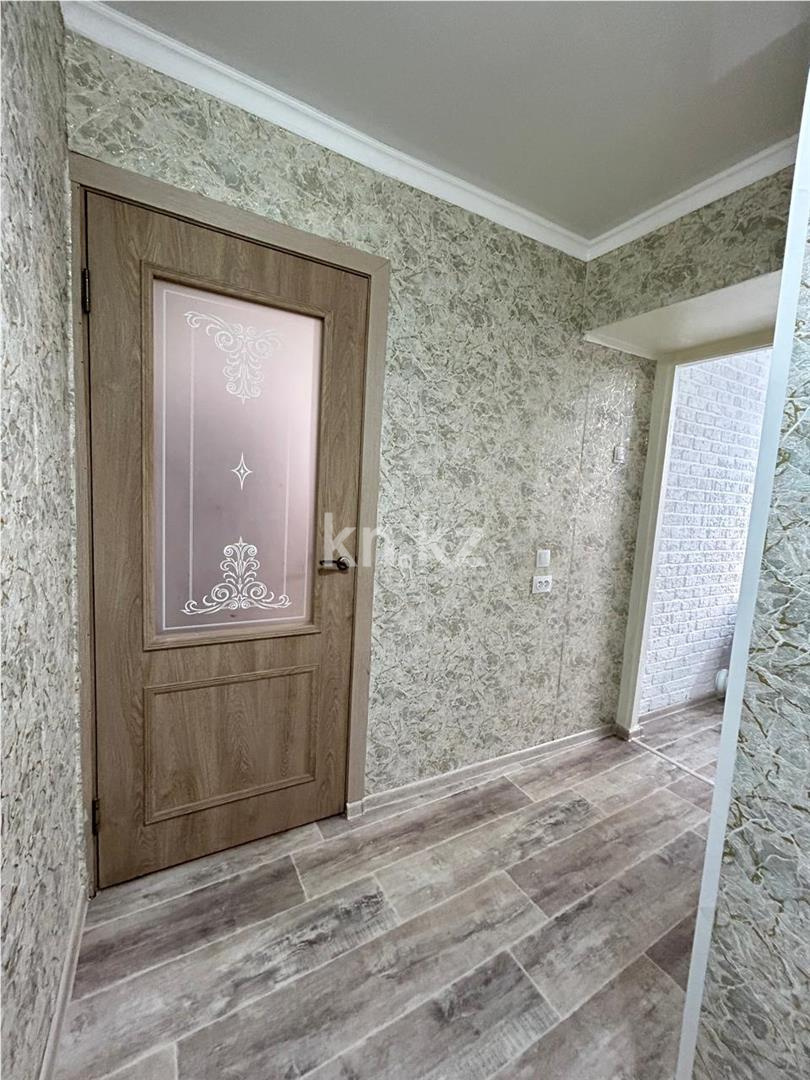 Продажа 1-комнатной квартиры, 31 м², мкр-н 14, дом  2 в Караганде - фото 5