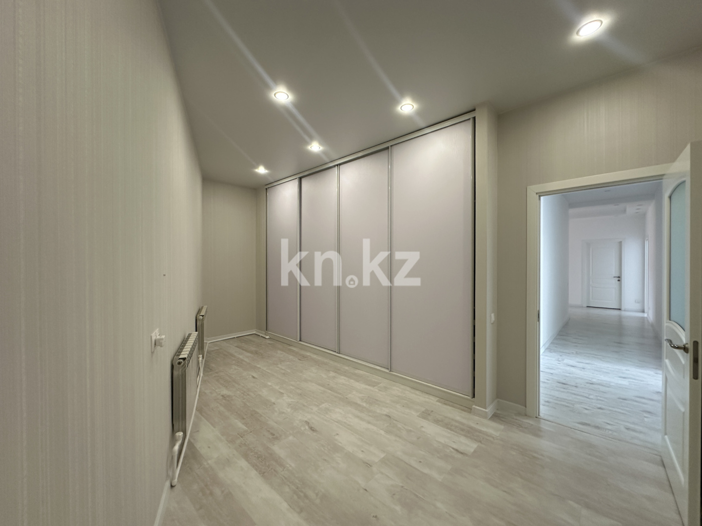 Продажа 4-комнатной квартиры, 198 м², ул. Ботаническая, дом  12/12 в Караганде - фото 37