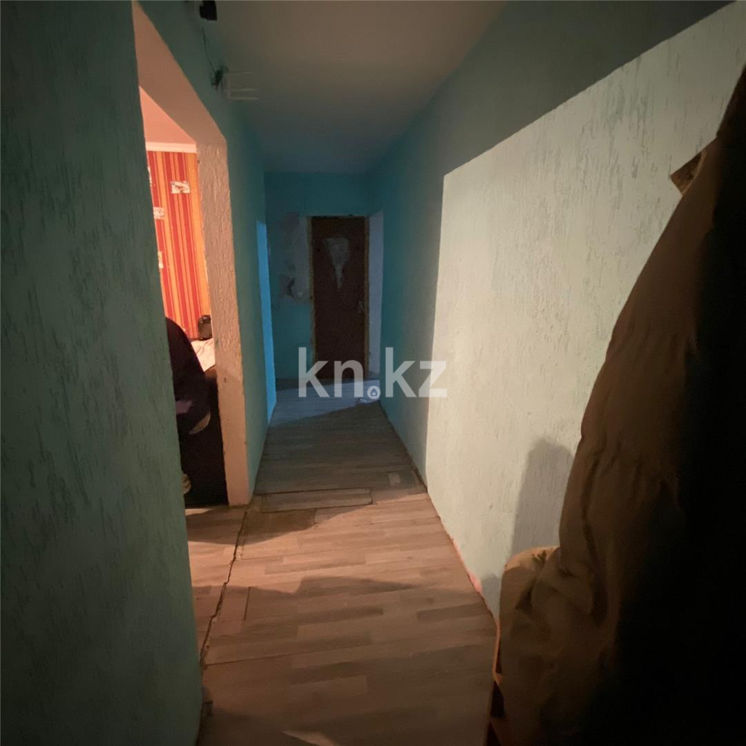 Продажа 3-комнатной квартиры, 63 м², мкр. Восток-2 в Караганде - фото 8