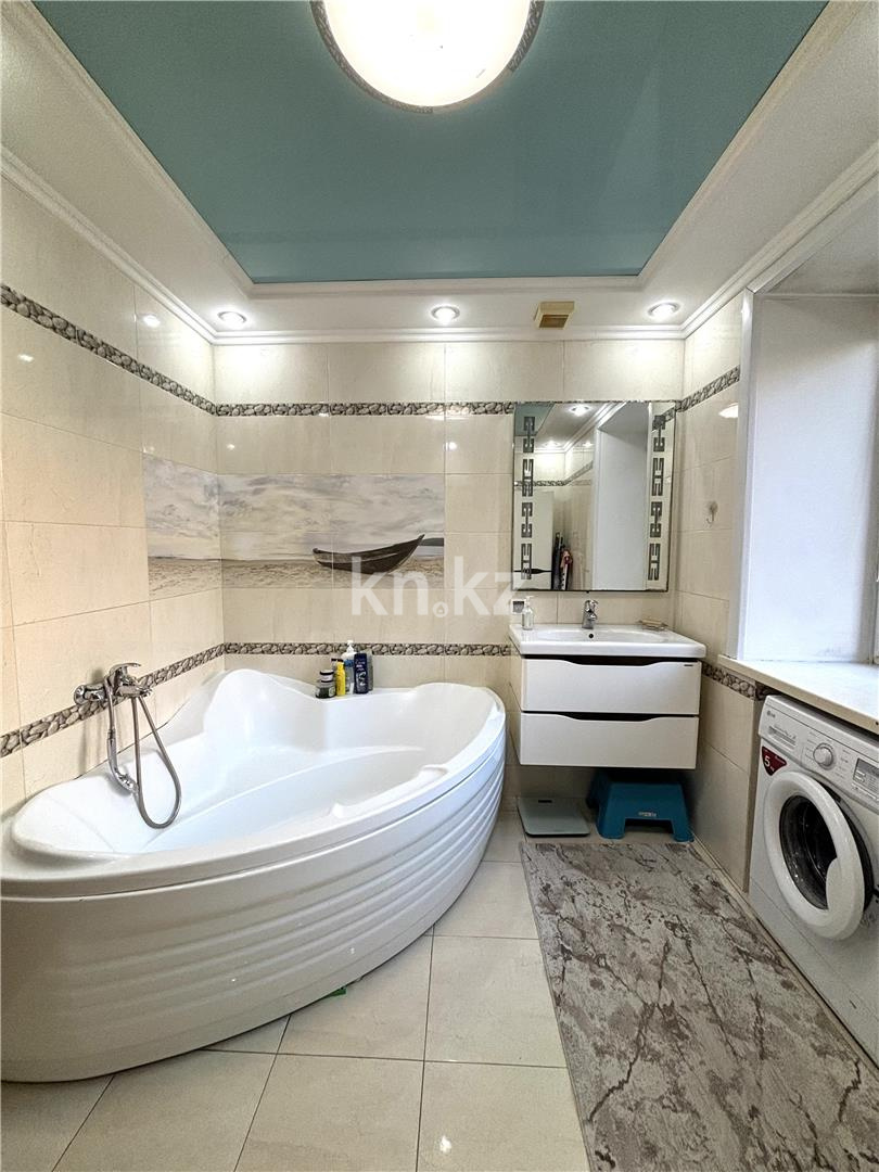 Продажа 3-комнатной квартиры, 84 м² - Продажа трехкомнатных квартир в кирпичном доме в Караганде - страница 7 фото 12 из 22