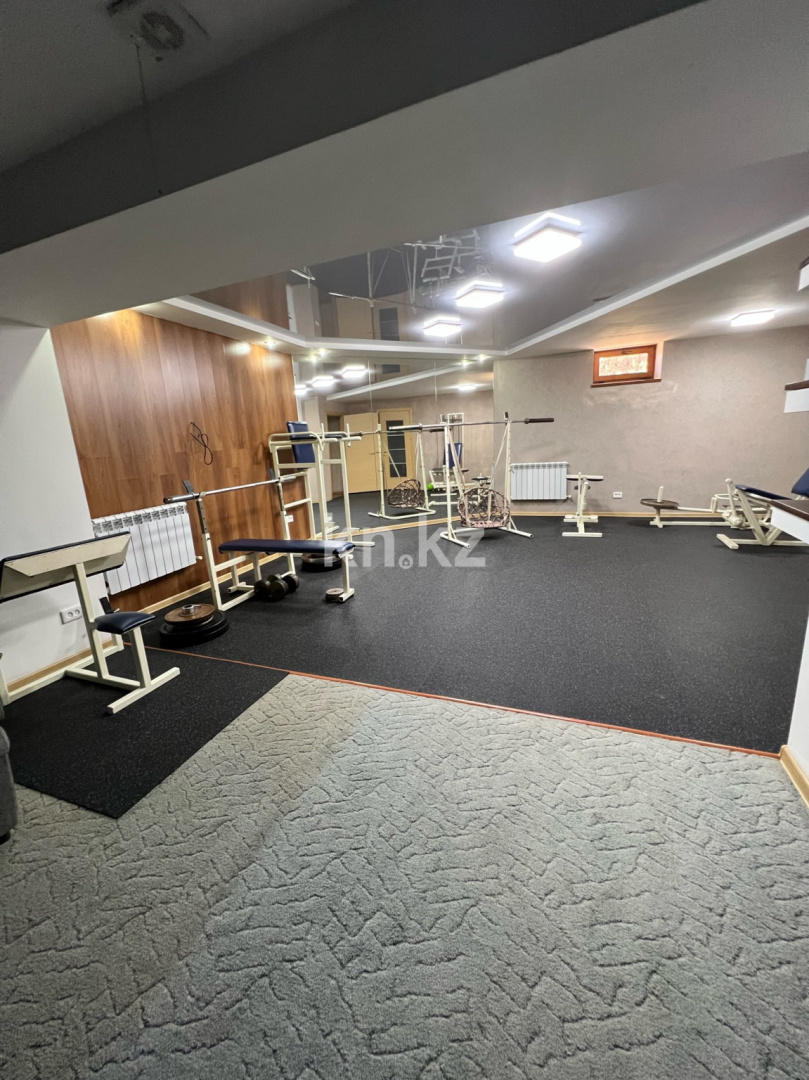 Продажа 7-комнатного дома, 474 м², ул. Комиссарова - Продажа домов и коттеджей в Караганде без посредников фото 30 из 40