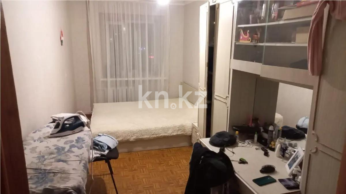 Продажа 3-комнатной квартиры, 58 м², пр. Бухар-жырау, дом  77 в Караганде - фото 2