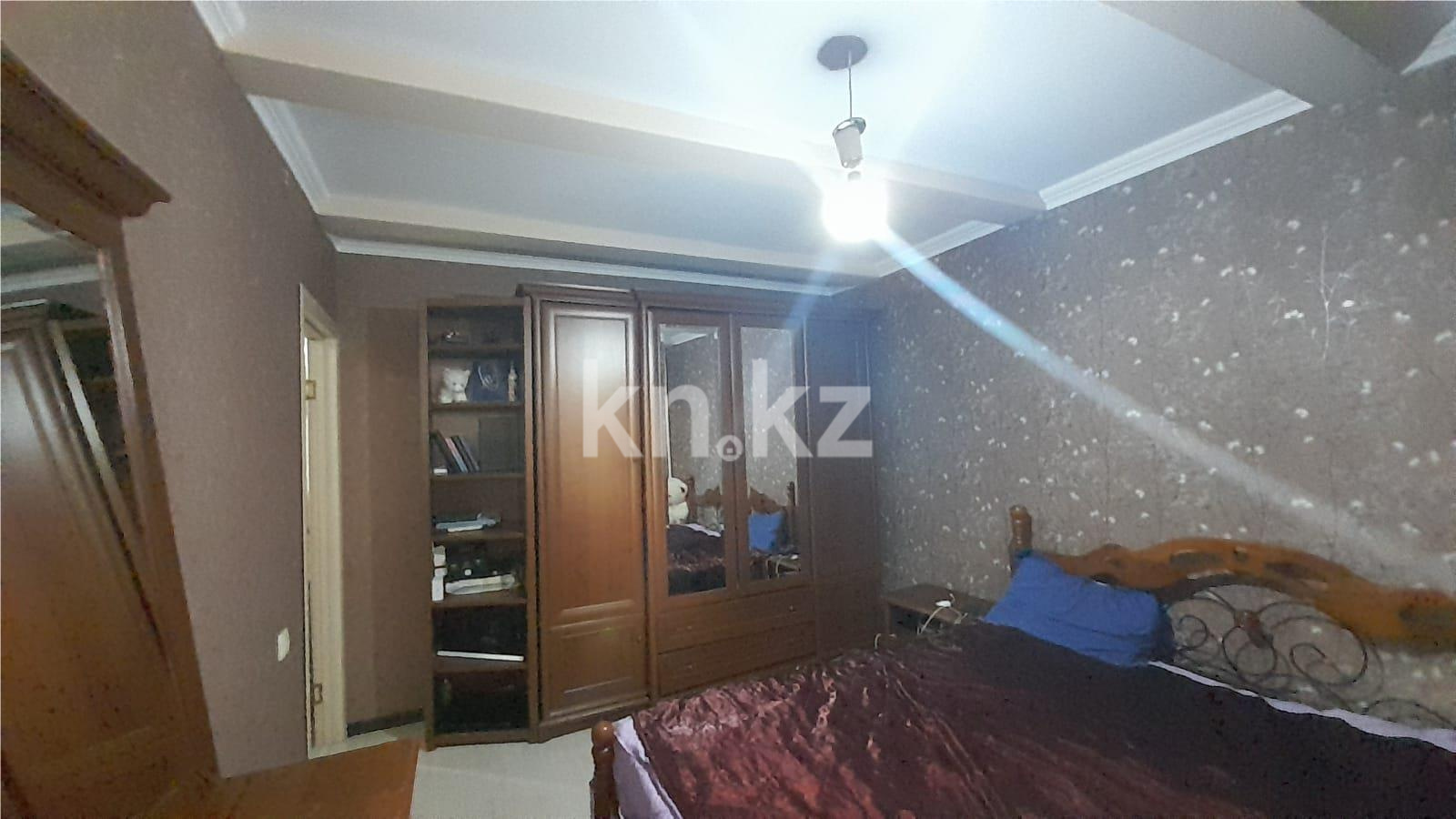 Продажа 4-комнатной квартиры, 84 м², ул. Ермекова, дом  52 - Продажа квартир в Караганде фото 6 из 15