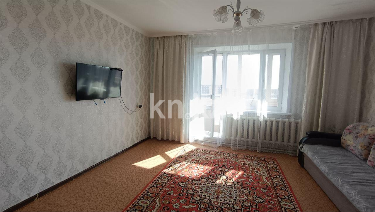 Продажа 2-комнатной квартиры, 53 м², мкр-н Голубые Пруды, дом  18 - Продажа квартир в Караганде в Майкудуке фото 1 из 12