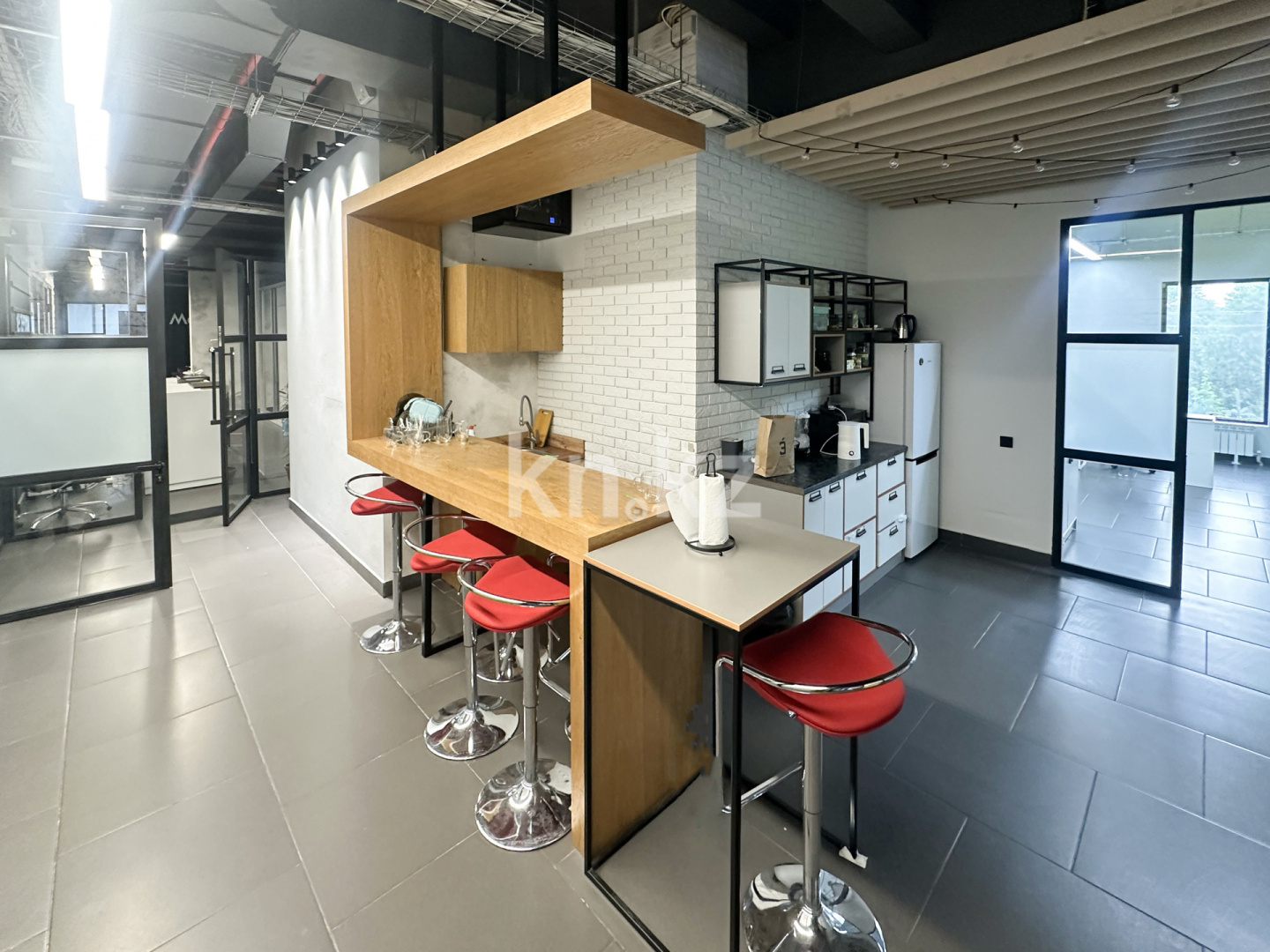 Аренда , ул. Рубинштейна, дом  48 - Аренда офисных и торговых помещений в Алматы фото 4 из 8