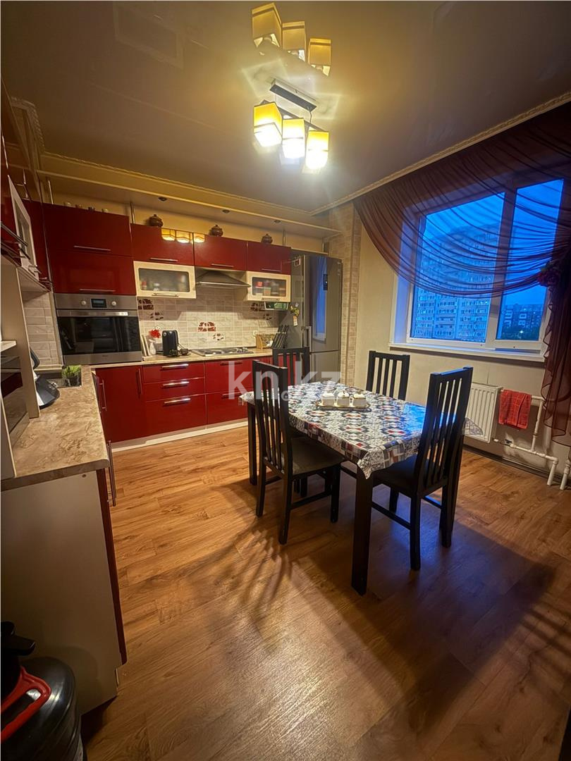 Продажа 3-комнатной квартиры, 82 м², ул. Сарыарка в Караганде - фото 10