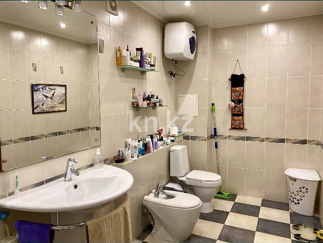 Продажа 4-комнатной квартиры, 75 м², ул. Темира Масина, дом  48 - Продажа квартир в Уральске фото 11 из 15