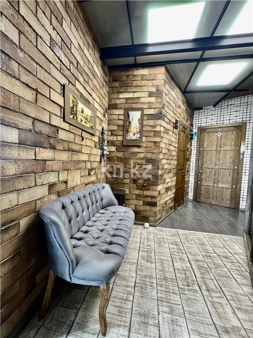 Продажа 3-комнатной квартиры, 160 м², ул. Аманжолова, дом  41 - Продажа  трехкомнатных квартир в Караганде с фото фото 40 из 52