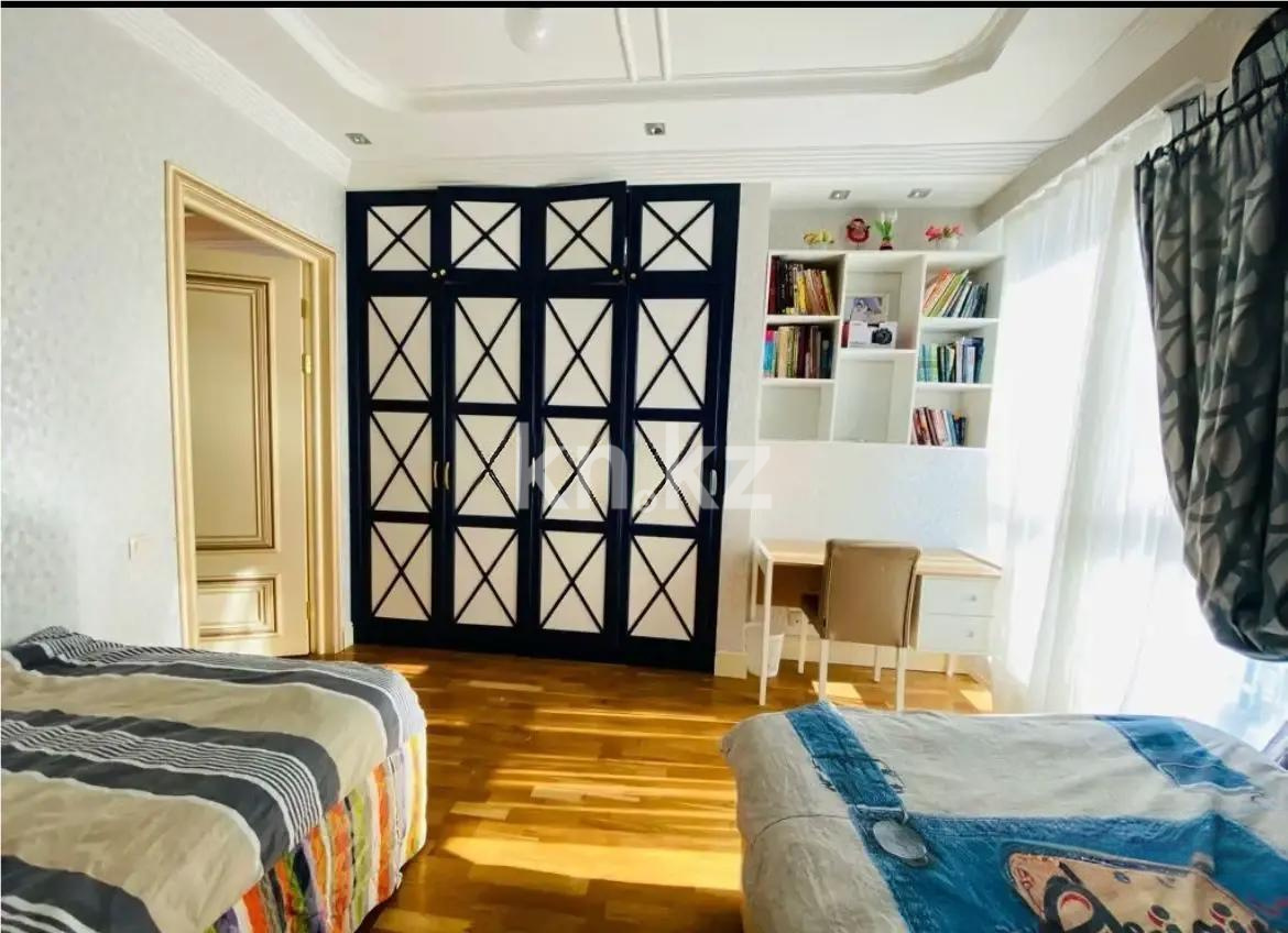 Продажа 4-комнатной квартиры, 130 м², ул. Сыганак, дом  17Л в Астане - фото 3