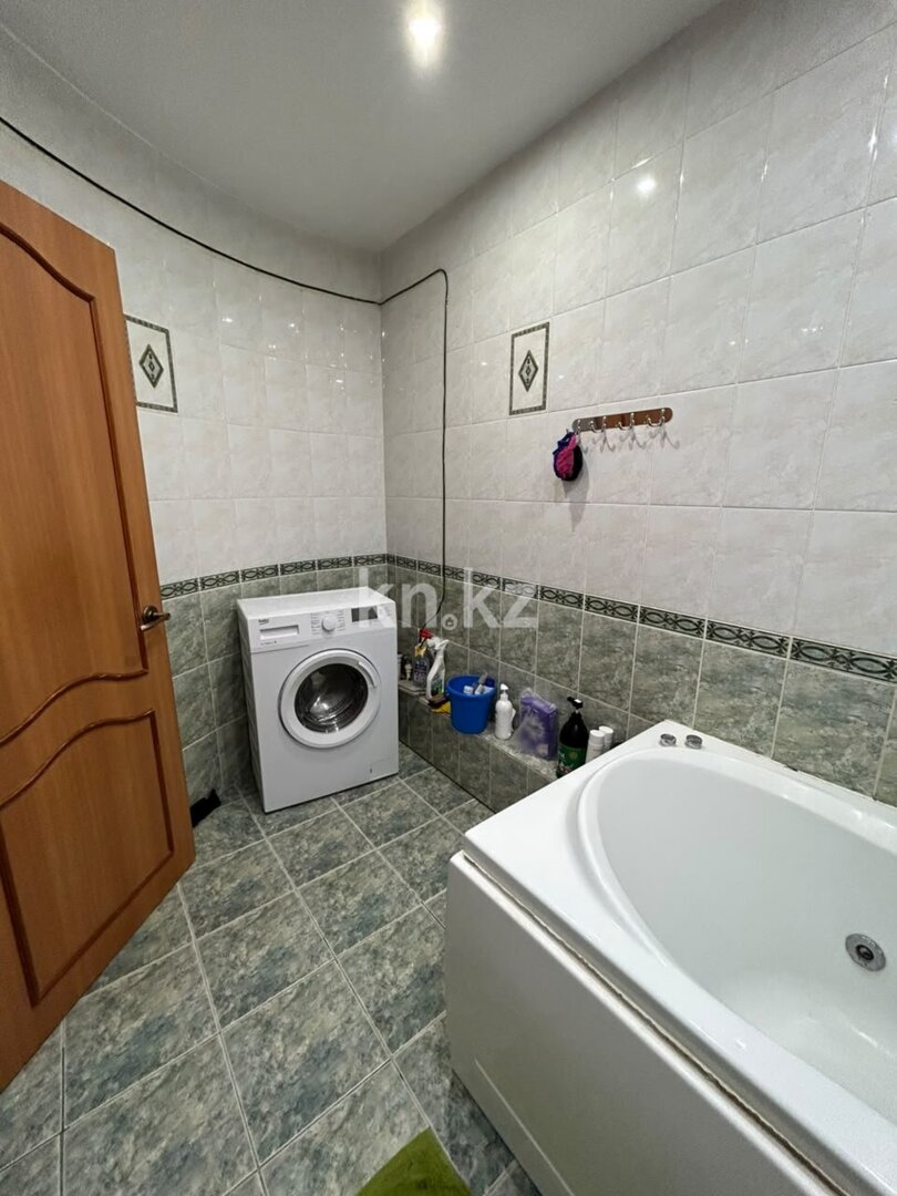 Продажа 3-комнатной квартиры, 76 м² в Караганде - фото 9