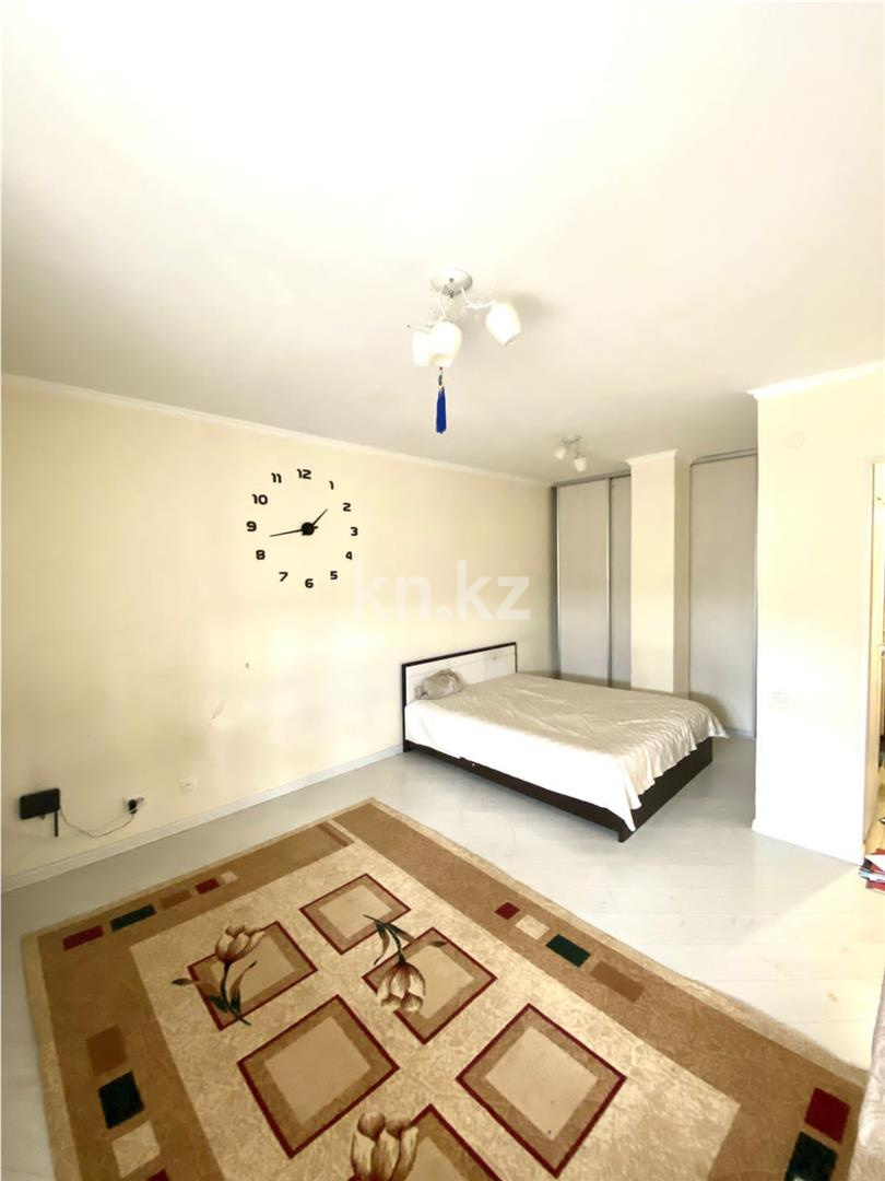 Продажа 1-комнатной квартиры, 41 м², ул. Акан Серы в Астане - фото 2