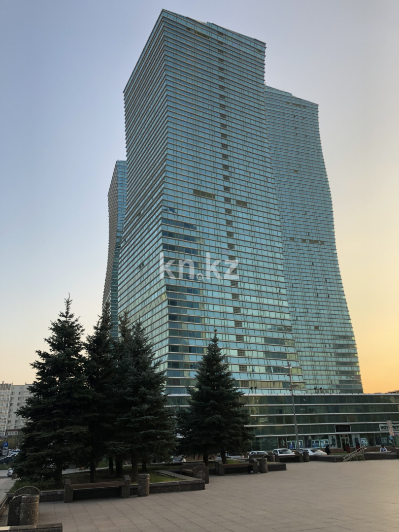 Продажа 3-комнатной квартиры, 110 м², ул. Достык, дом  5/1 - Продажа квартир в Казахстане фото 1 из 11