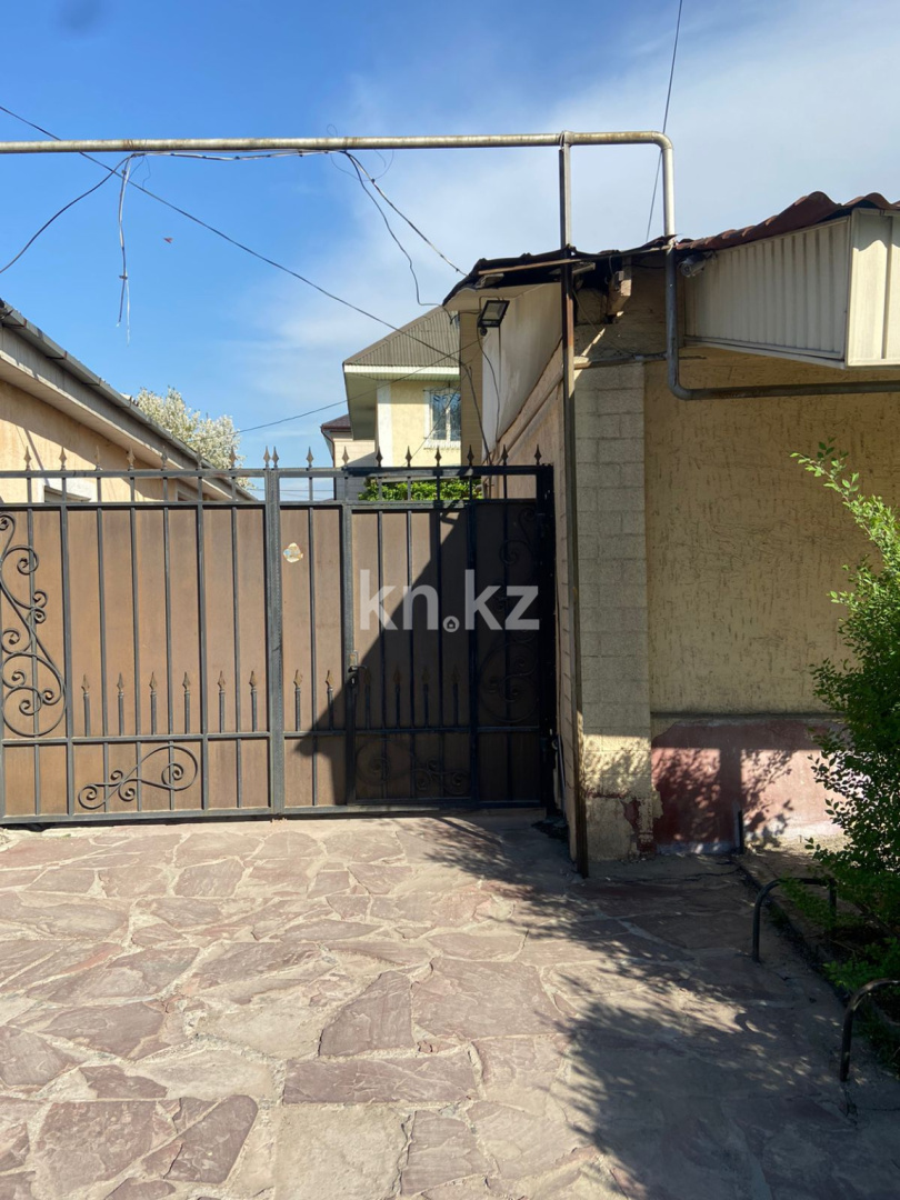 Продажа 6-комнатного дома, 284 м² - Продажа пятикомнатных и более домов, коттеджей в Алматы фото 4 из 14