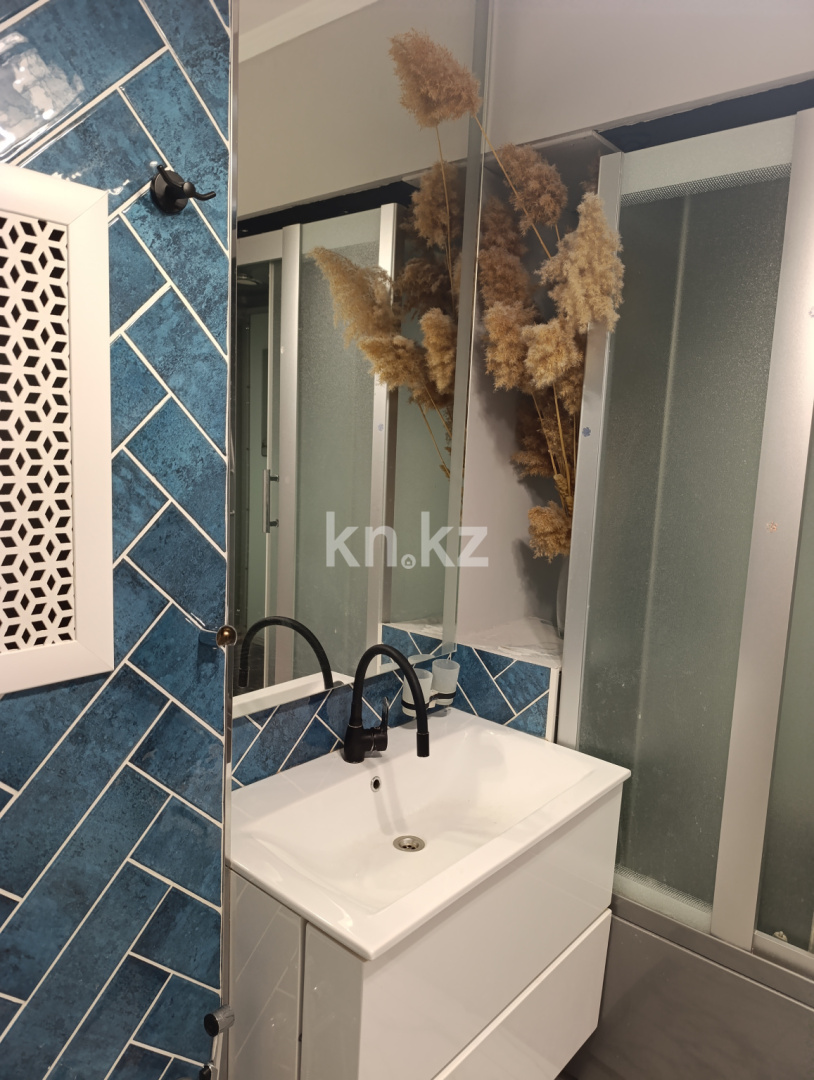 Продажа 2-комнатной квартиры, 61 м² - Продажа квартир в Караганде - страница 2 фото 10 из 18