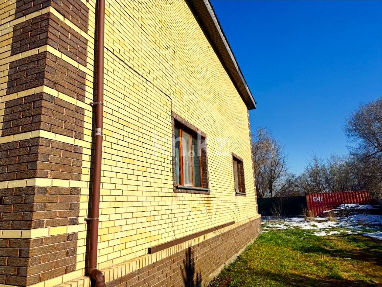 Продажа 7-комнатного дома, 260 м² в Караганде - фото 4