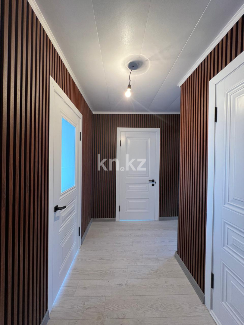 Продажа 3-комнатной квартиры, 63 м², ул. Бокейханова - Продажа  трехкомнатных квартир в Алматы фото 1 из 9