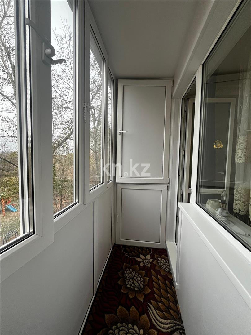 Продажа 3-комнатной квартиры, 62 м², мкр-н Восток-1 - Продажа квартир в Караганде фото 11 из 13