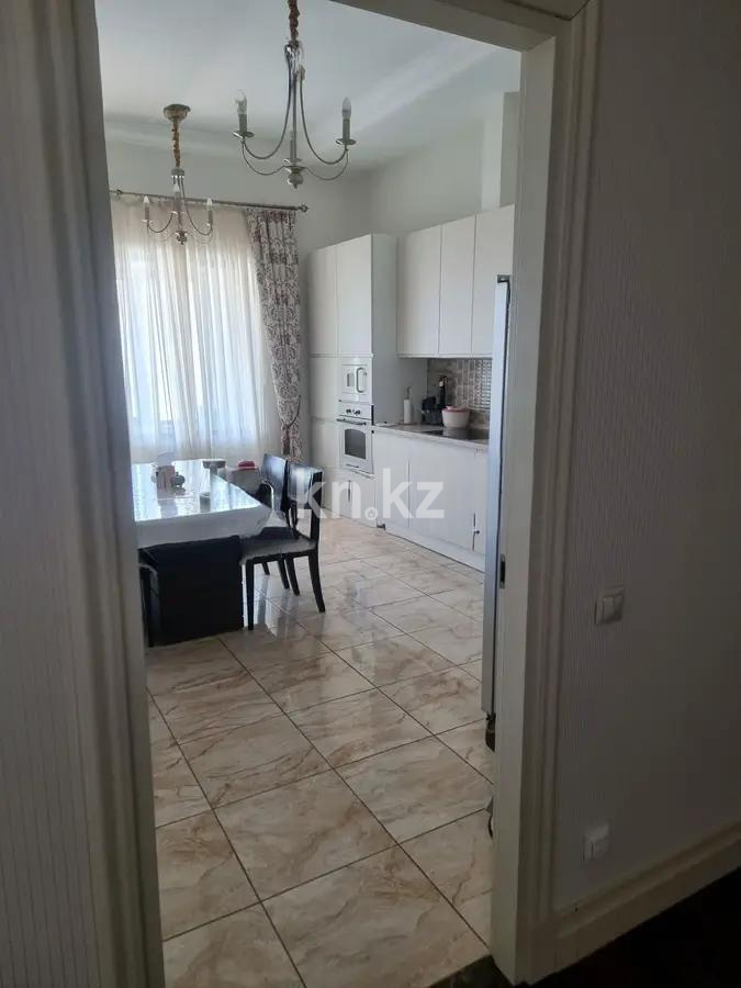 Продажа 4-комнатной квартиры, 156 м², пр. Кабанбай батыра, дом  13 в Астане - фото 2