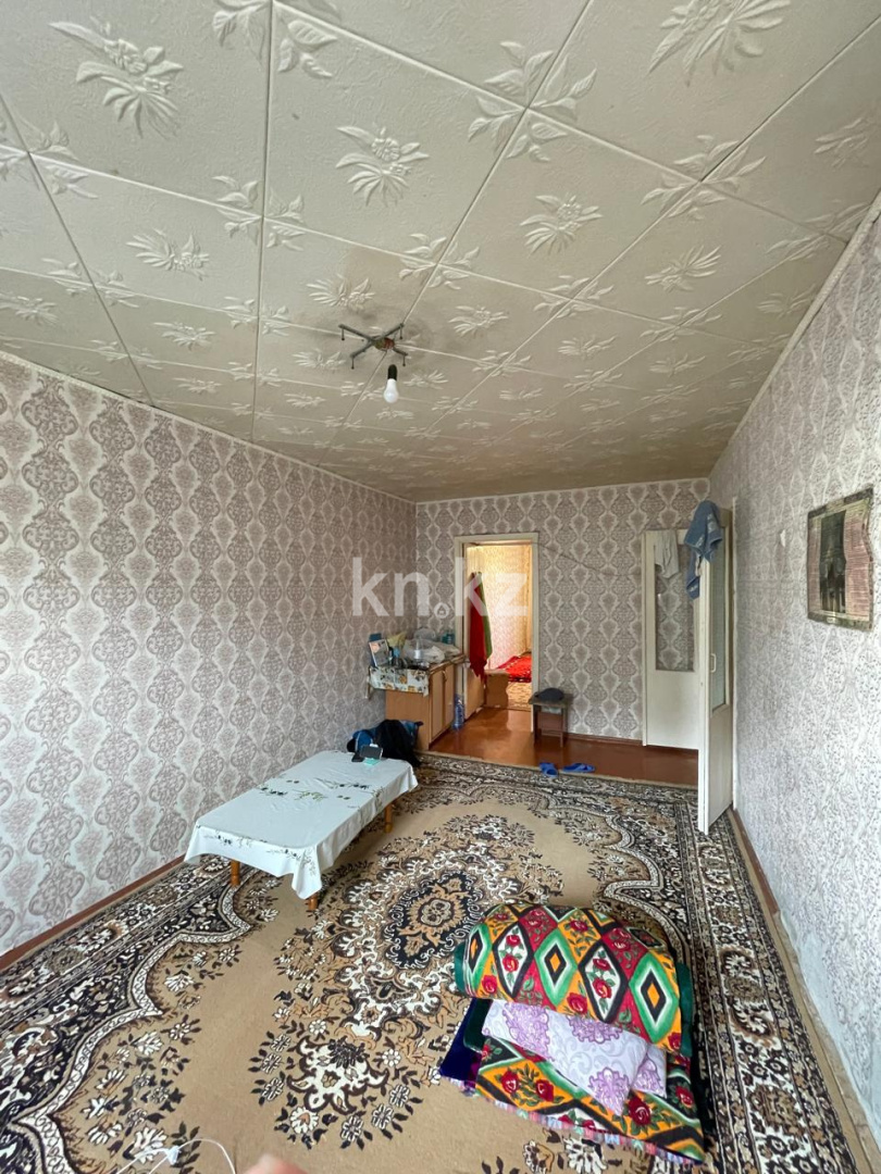 Продажа 2-комнатной квартиры, 45 м², 7мкр Самал, дом  9 - Продажа квартир в Казахстане фото 1 из 10