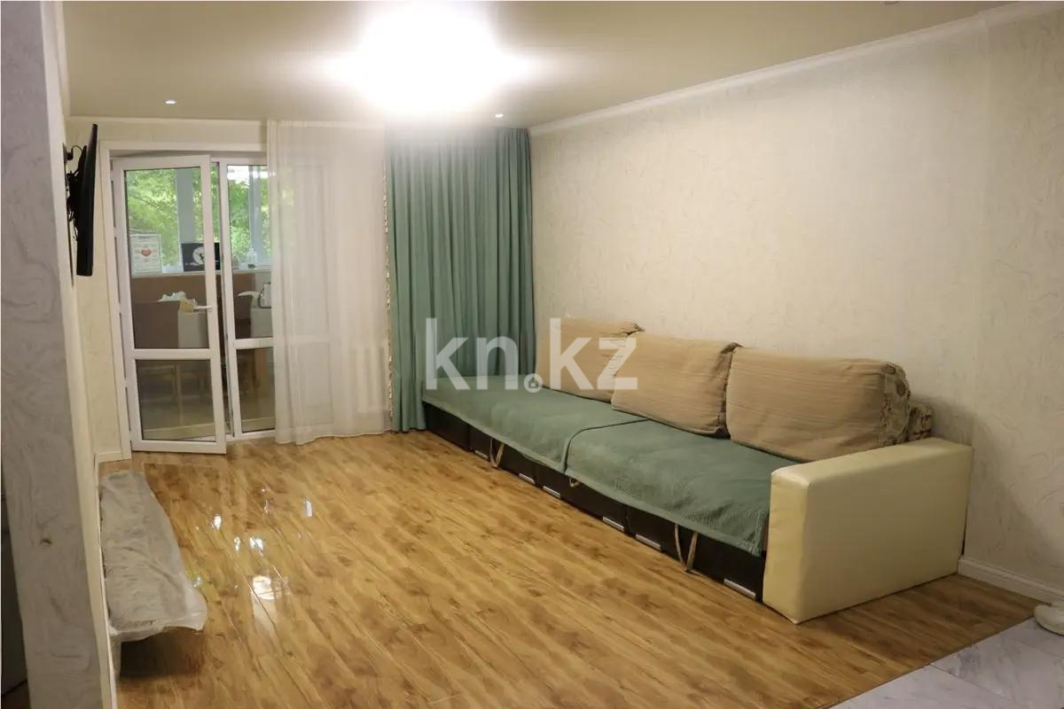 Продажа 4-комнатной квартиры, 74 м², ул. Муканова, дом  15 - Продажа  четырехкомнатных квартир в Караганде без посредников фото 1 из 7
