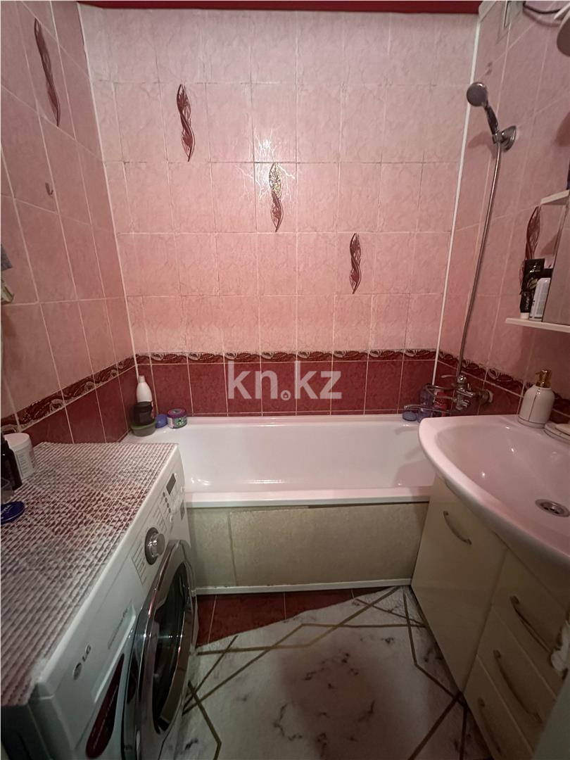 Продажа 3-комнатной квартиры, 68 м², 70 квартал - Продажа квартир в Темиртау фото 9 из 16