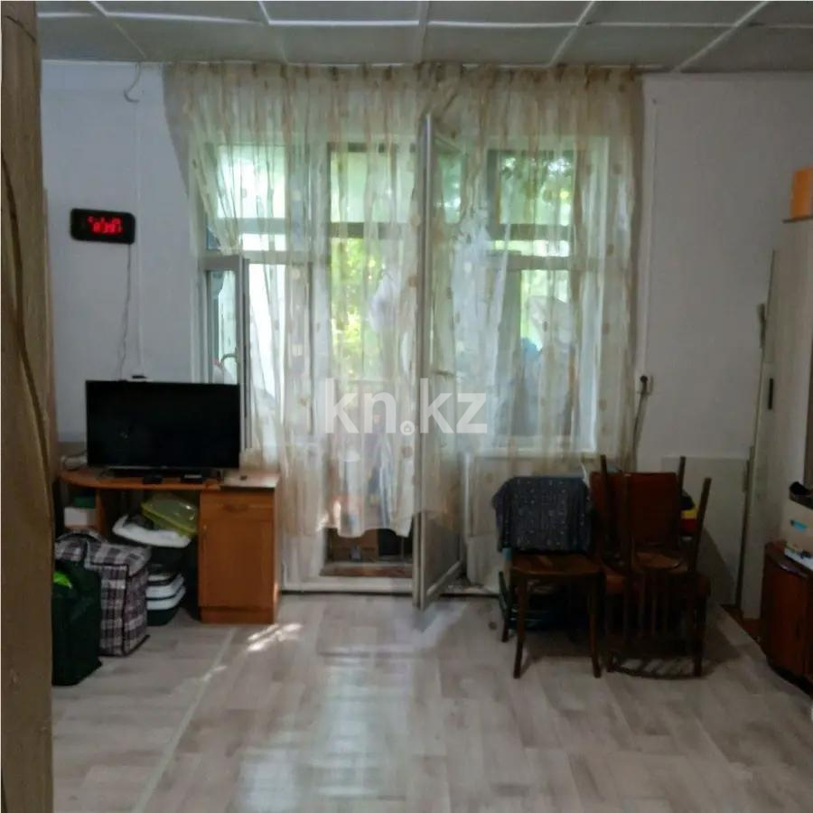 Продажа 3-комнатной квартиры, 70 м² - Продажа квартир в блочном доме в Алматы фото 1 из 3