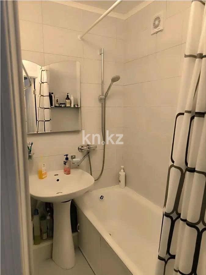 Продажа 3-комнатной квартиры, 68 м², ул. Радостовца, дом  271 - Продажа  трехкомнатных квартир в Алматы без посредников фото 2 из 5