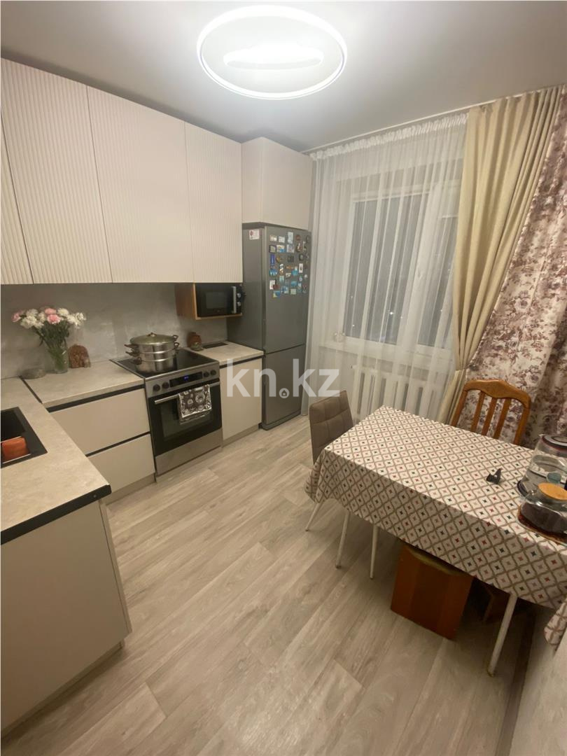 Продажа 2-комнатной квартиры, 52 м², мкр-н Степной-3 - Продажа квартир в Караганде фото 8 из 16