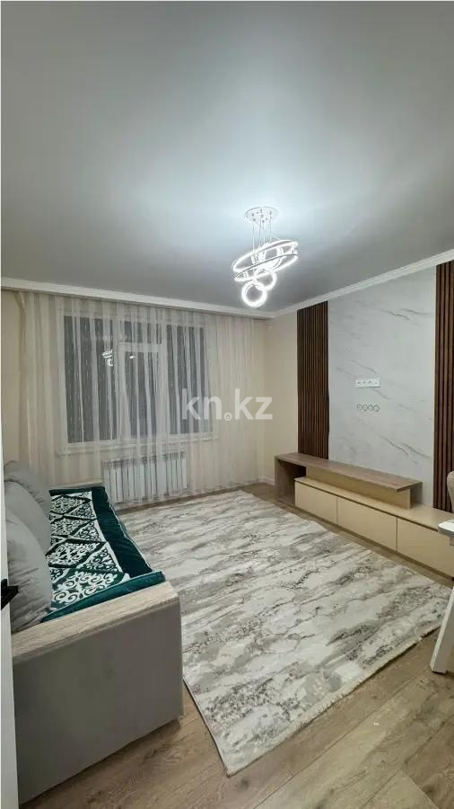 Продажа 1-комнатной квартиры, 41 м², ул. Жолымбет, дом  42/5 - Продажа квартир в Алматы фото 1 из 8