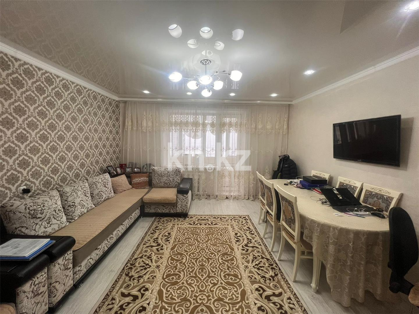 Продажа 2-комнатной квартиры, 53 м², мкр-н Голубые Пруды, дом  15 в Караганде - фото 2