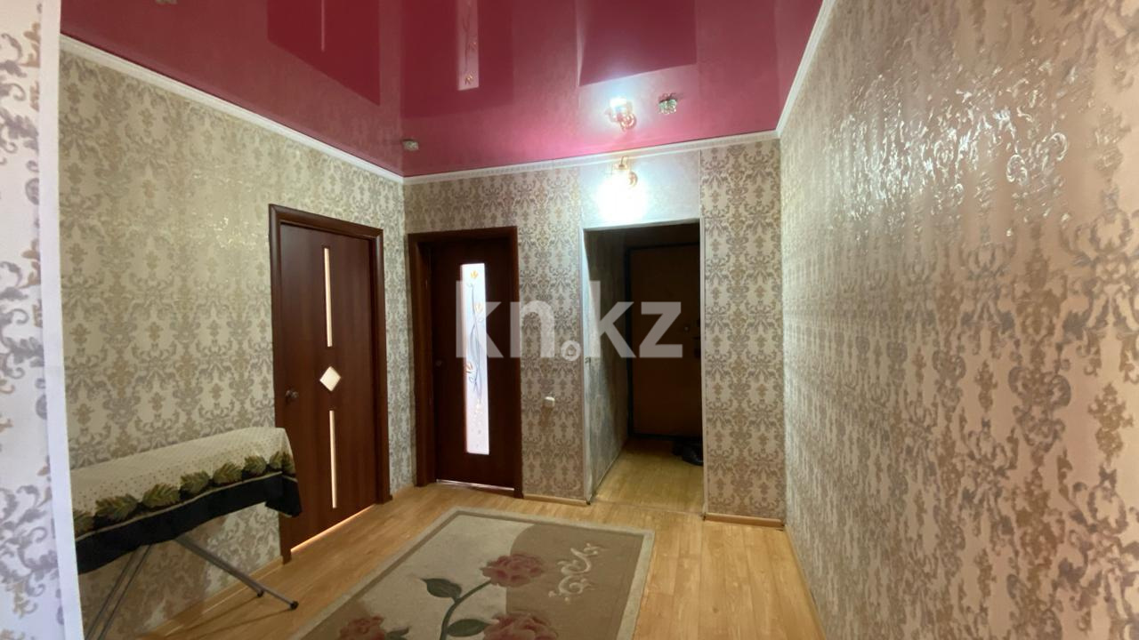 Продажа 3-комнатной квартиры, 62 м², пр. Шахтеров - Продажа  трехкомнатных квартир в Караганде фото 12 из 15