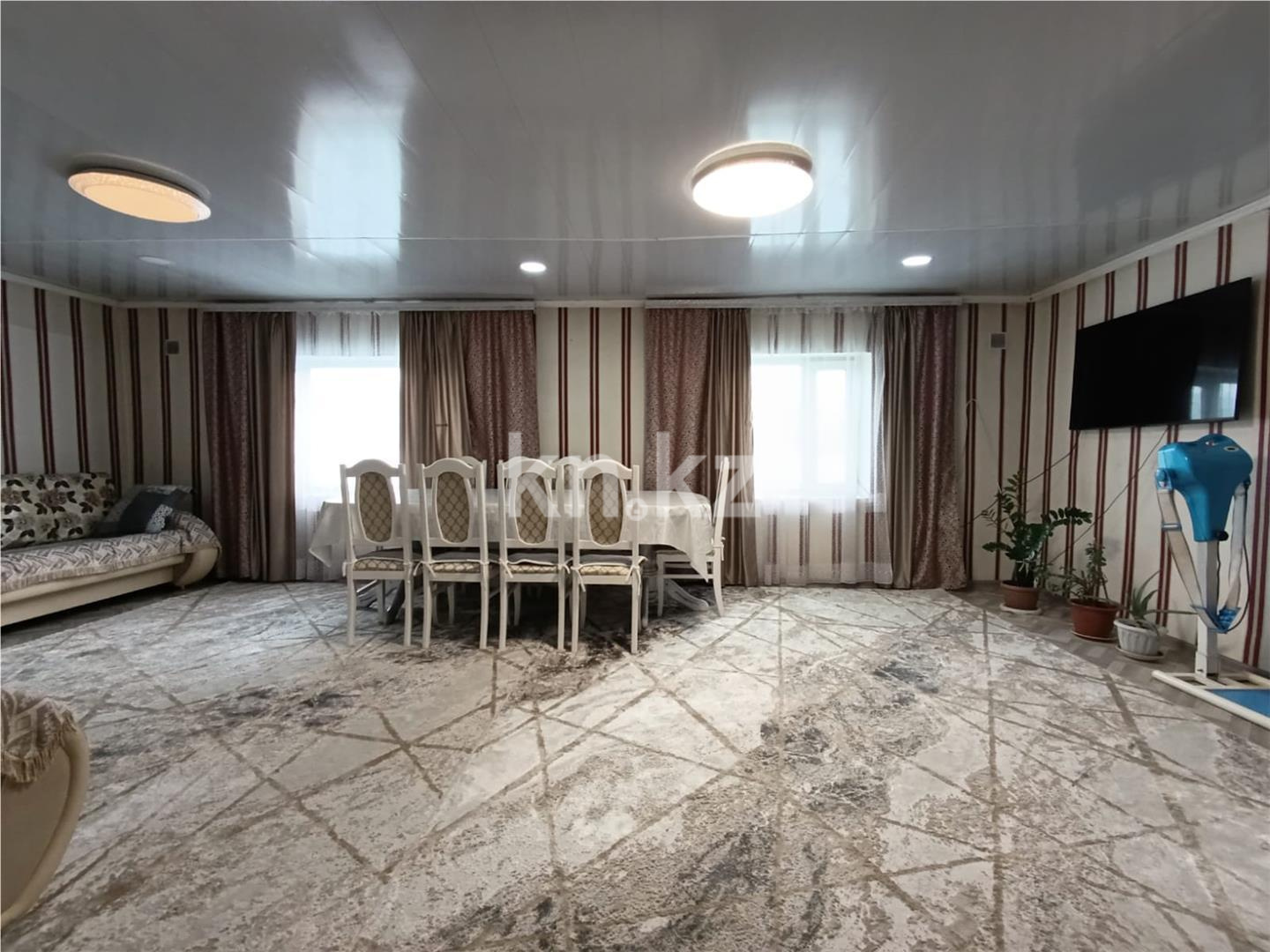 Продажа 4-комнатного дома, 110 м², ул. Карпатская, дом  15 - Продажа домов, коттеджей в Караганде фото 1 из 12