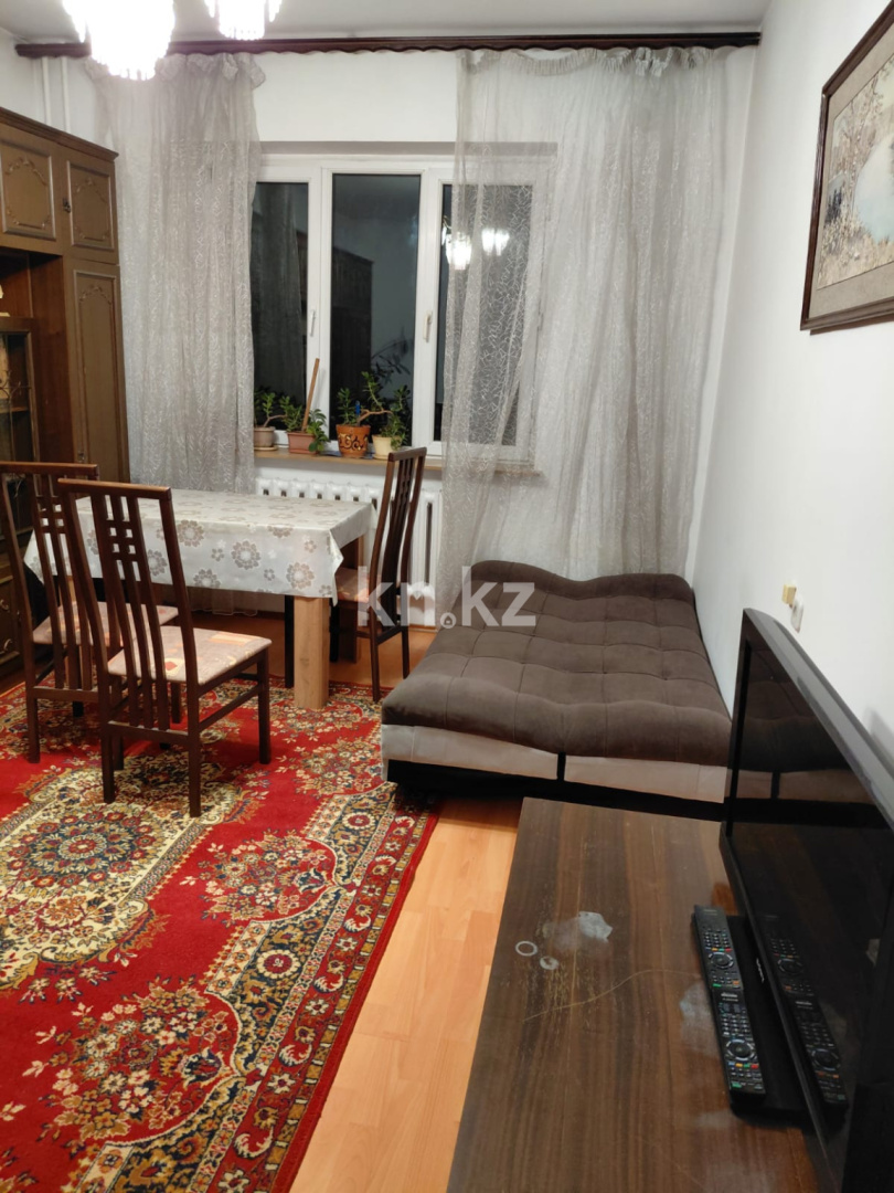 Аренда 2-комнатной квартиры, 55 м², ул. Кабанбай батыра - Аренда квартиры помесячно в Алматы фото 1 из 14