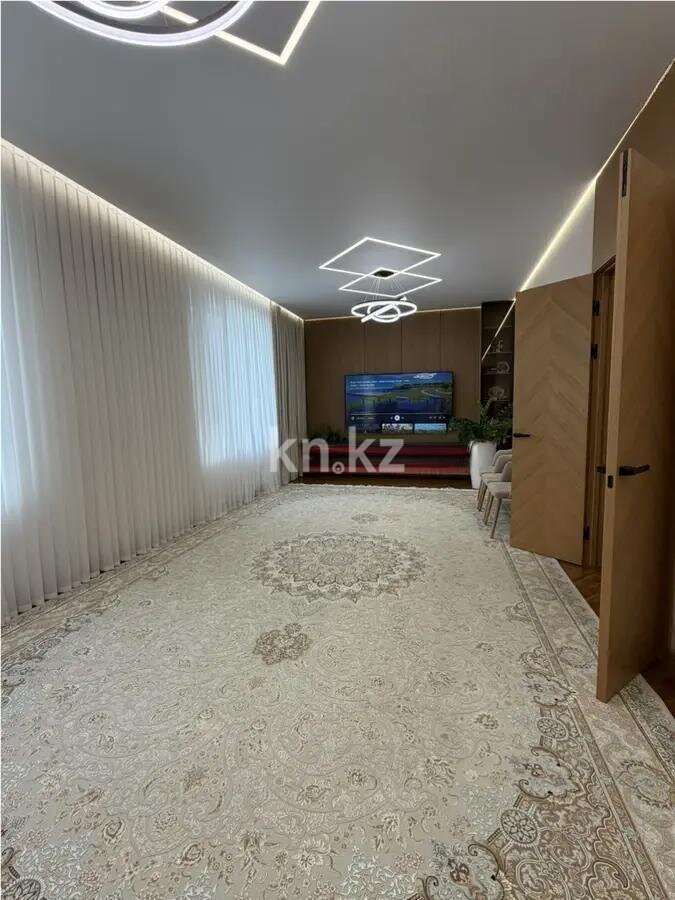 Продажа 4-комнатной квартиры, 137 м² в Астане