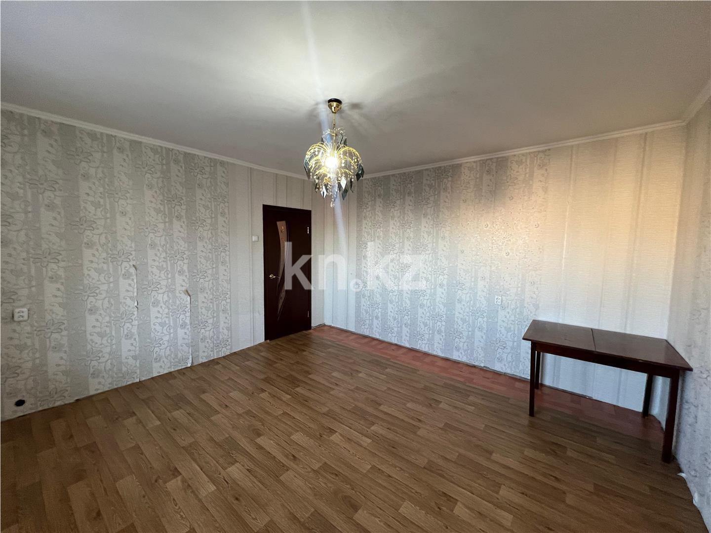 Продажа 3-комнатной квартиры, 63 м², мкр-н Голубые Пруды, дом  10 - Продажа  трехкомнатных квартир в Караганде фото 2 из 12