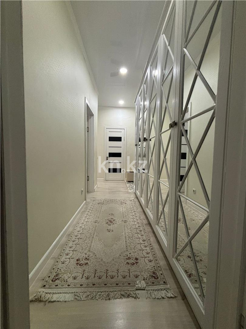 Продажа 2-комнатной квартиры, 65 м², мкр-н Степной-2 - Продажа квартир в Караганде фото 7 из 12