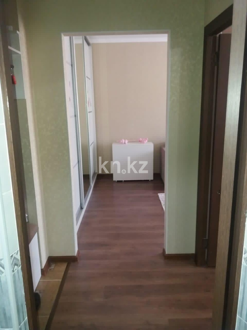 Аренда 1-комнатной квартиры, 40 м² в Астане