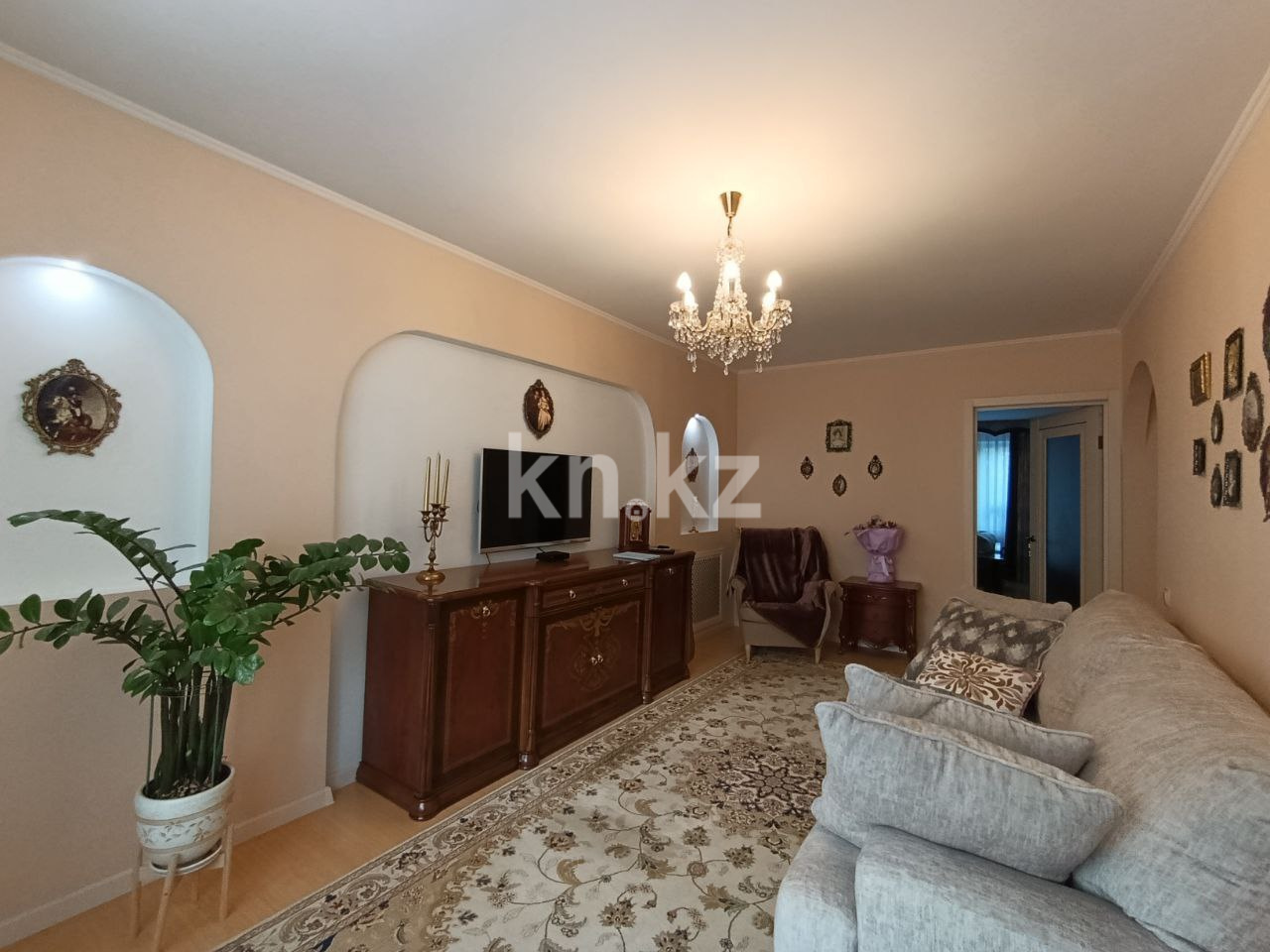 Продажа 3-комнатной квартиры, 65 м², ул. Айманова в Алматы - фото 4