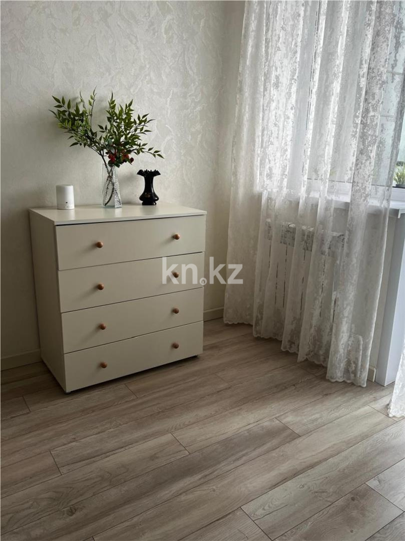 Продажа 3-комнатной квартиры, 68 м², ул. Дюсембекова - Продажа и аренда недвижимости в Караганде фото 11 из 52