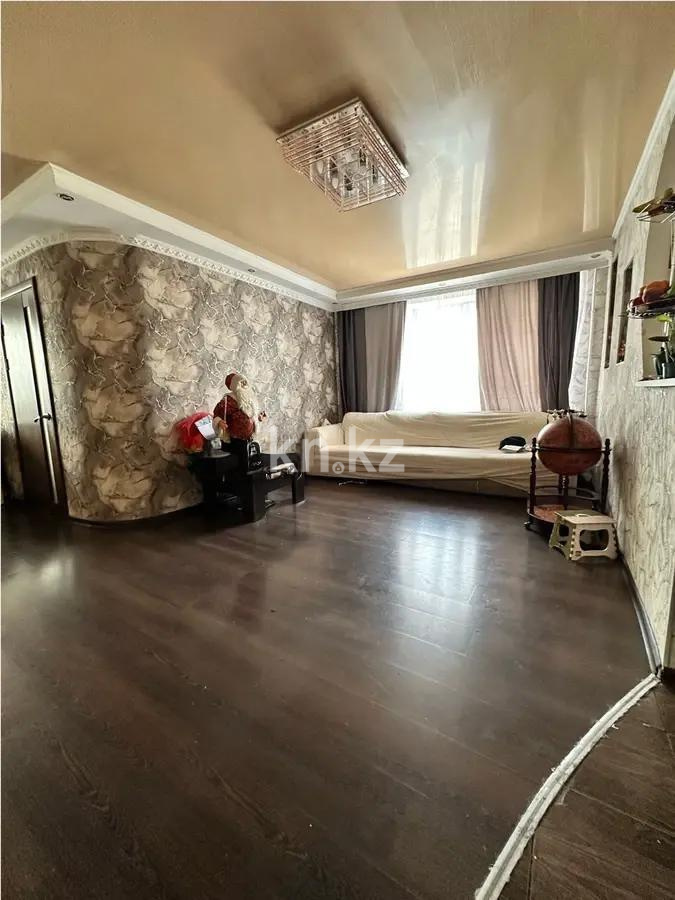 Продажа 4-комнатной квартиры, 97 м², пр. Н. Абдирова, дом  25 - Продажа  четырехкомнатных квартир в Караганде без посредников фото 1 из 6